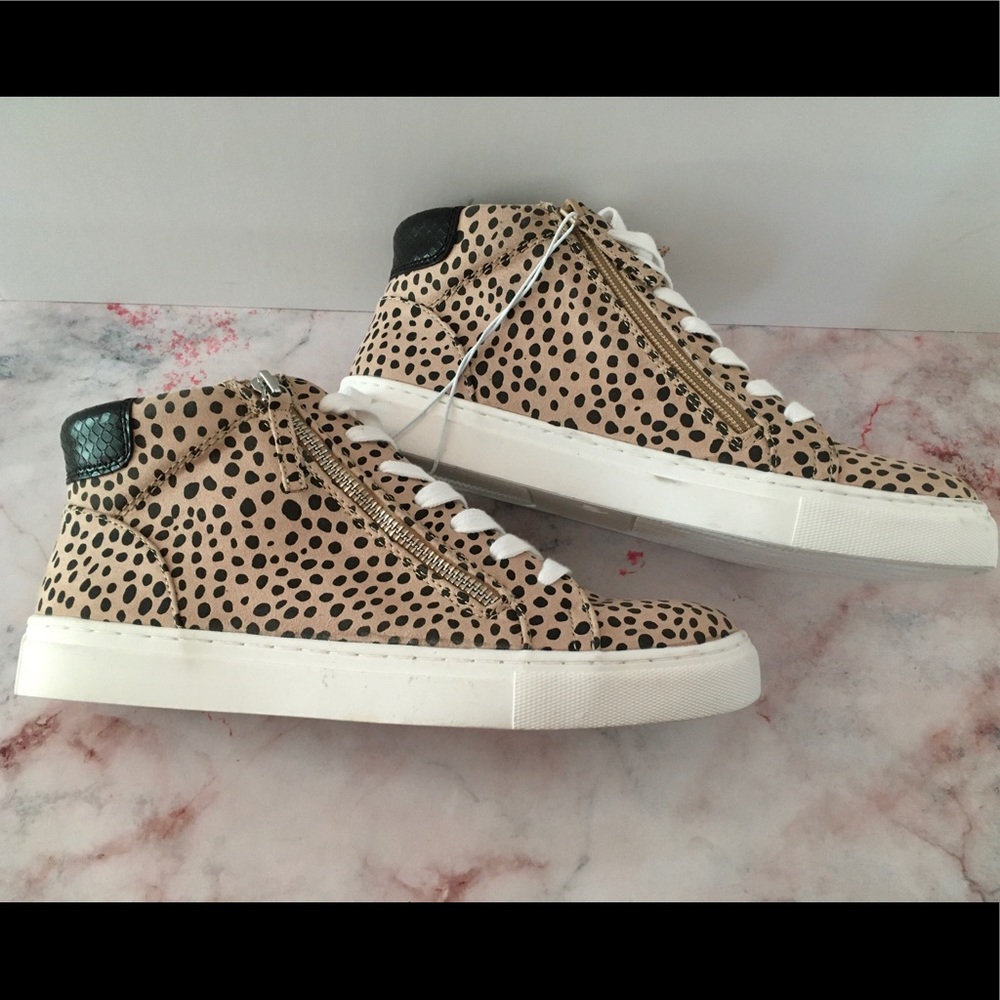 Cheetah High Tops Sneakers, Size 10